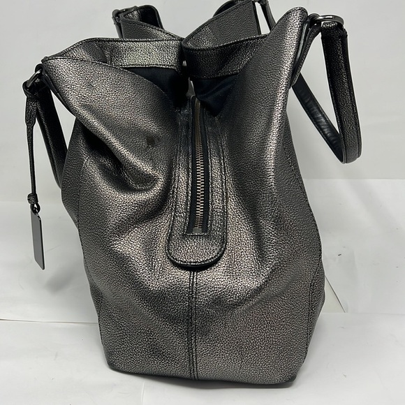 Coach Edie 31 Shoulder Tote Bag Metallic Leather Graphite #33520 - Picture 6 of 16